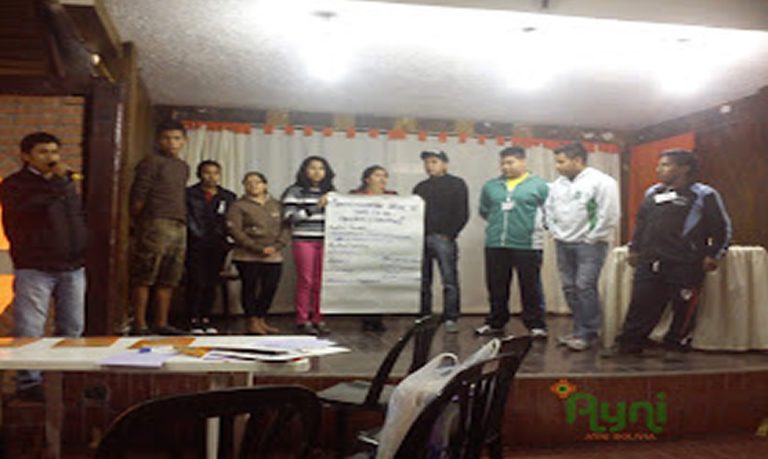 JUVENTUD DE YACUIBA EN ACCION