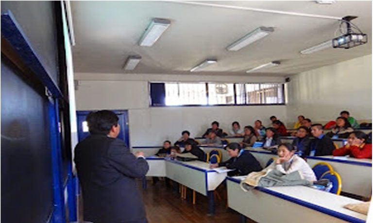 EXPOSICIÓN DE AYNI BOLIVIA EN EDUCA INNOVA