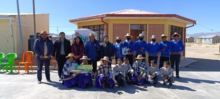 ESCUELA VILLAÑEQUE SE CONVIERTE EN ESCUELA EMPRENDEDORA